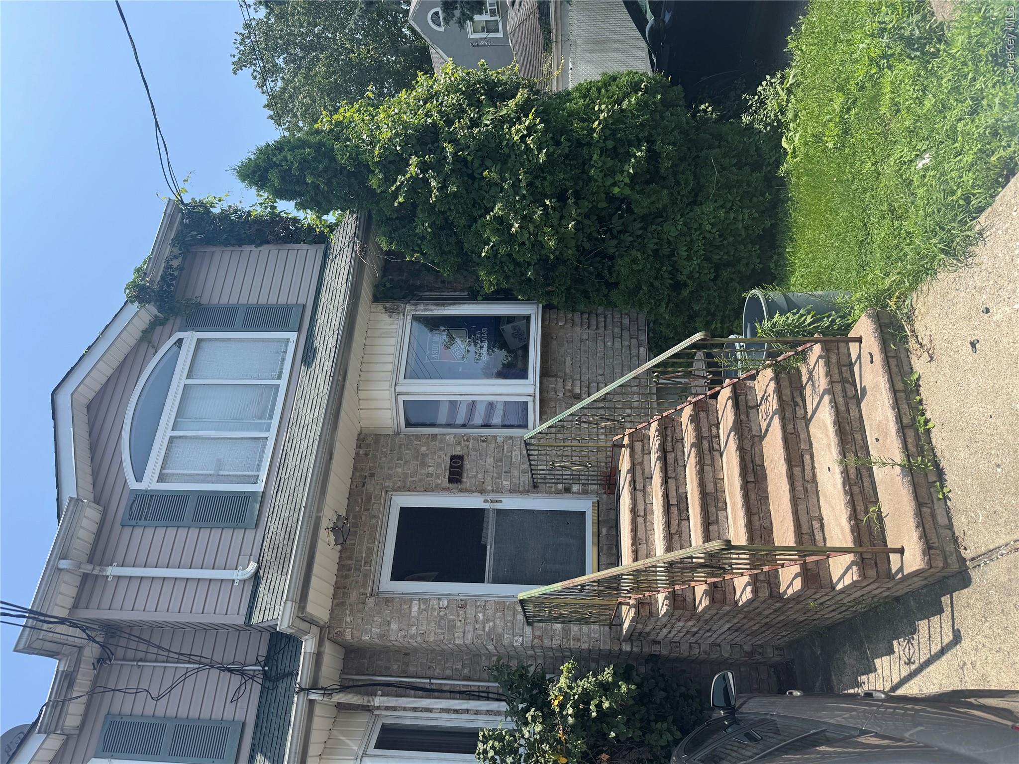 110 Lyceum Court Property Photo 1