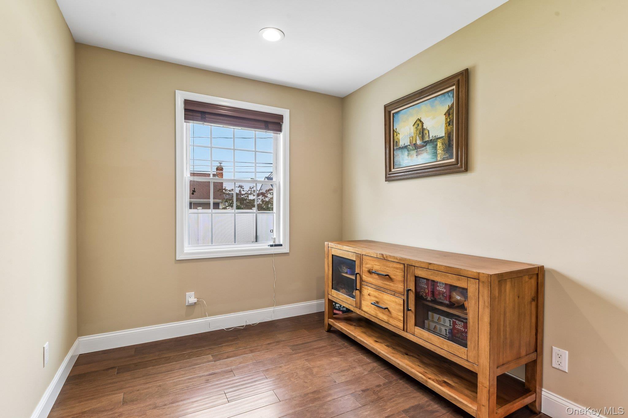 1063 Barrie Avenue Property Photo 12