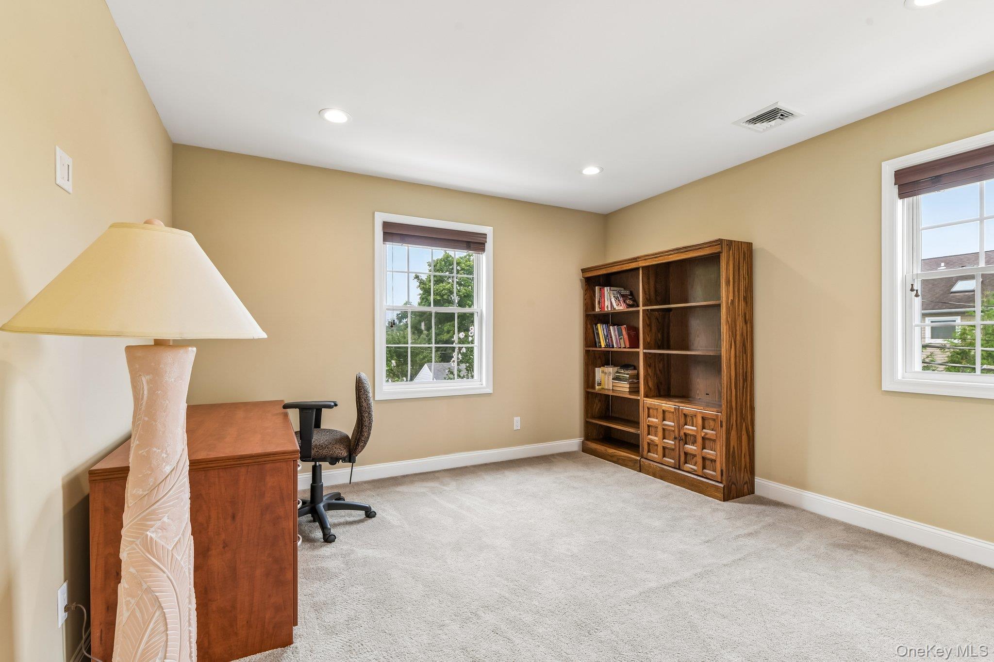 1063 Barrie Avenue Property Photo 16