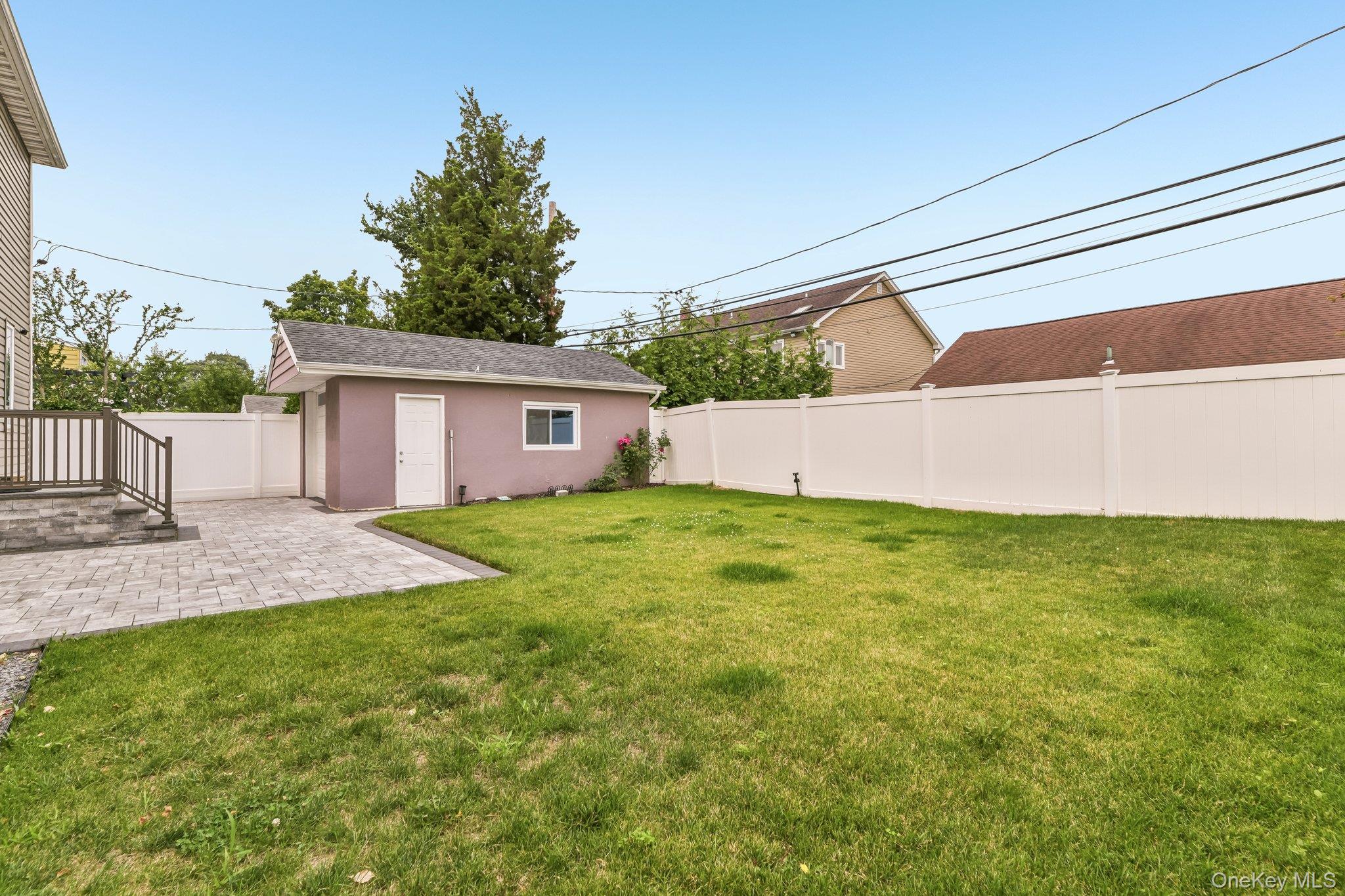1063 Barrie Avenue Property Photo 29
