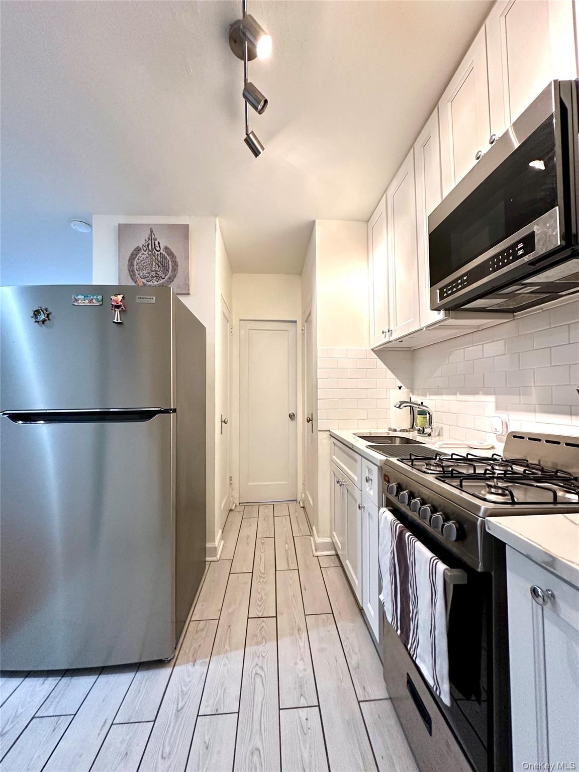101 Ellwood Avenue 1E Property Photo 1