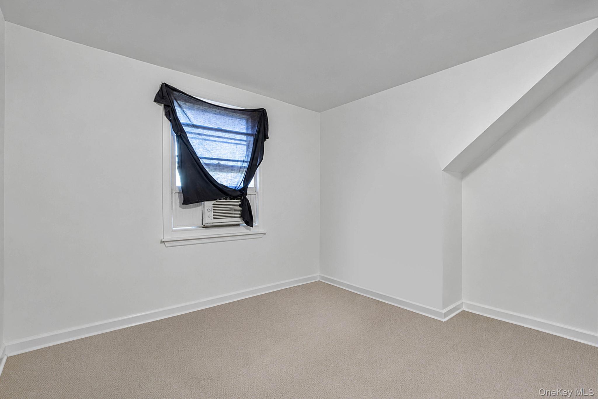 218 Venetian Boulevard Property Photo 16