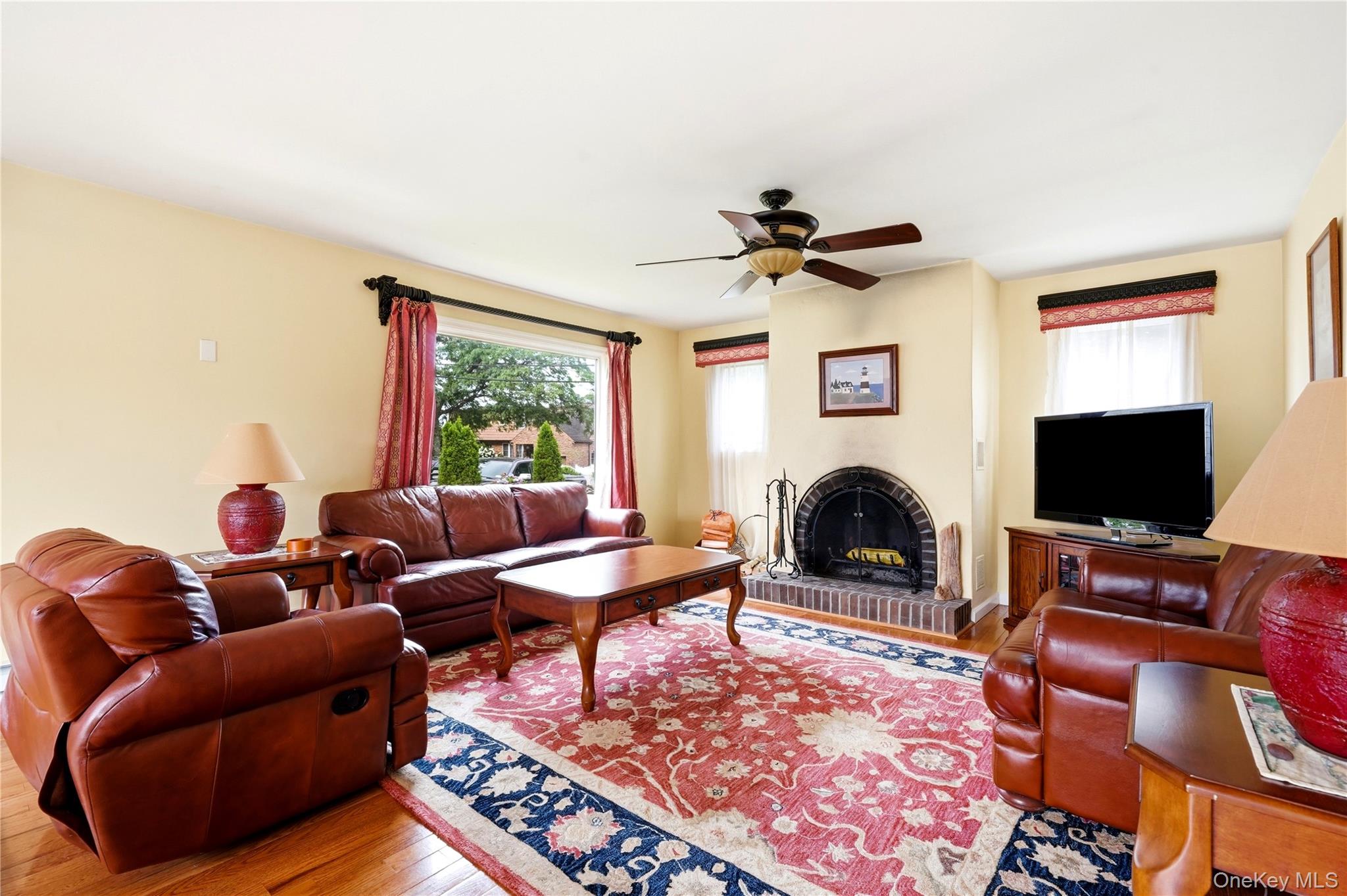 88 Central Avenue Property Photo 3