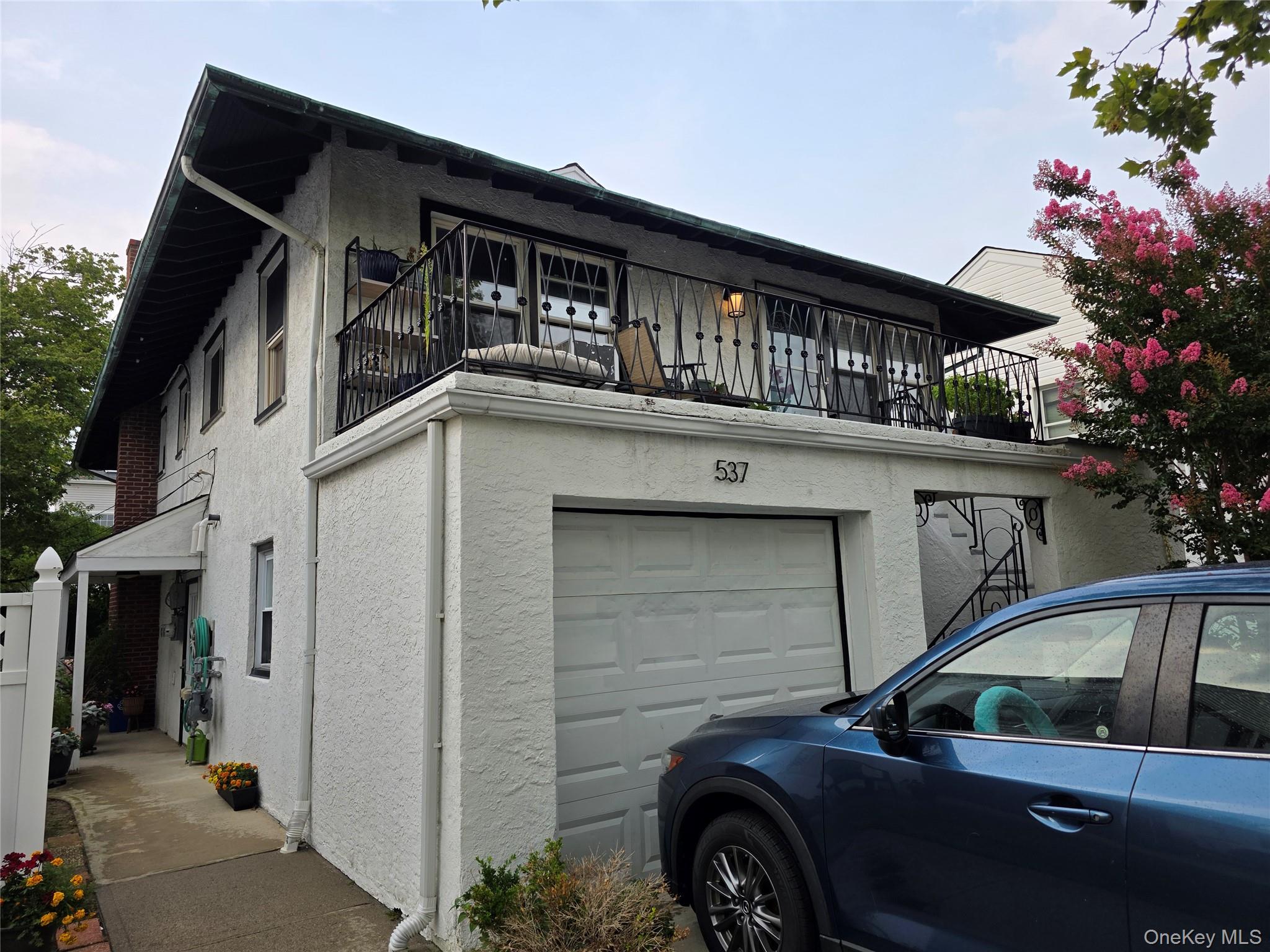 537 E Chester Street Property Photo 1