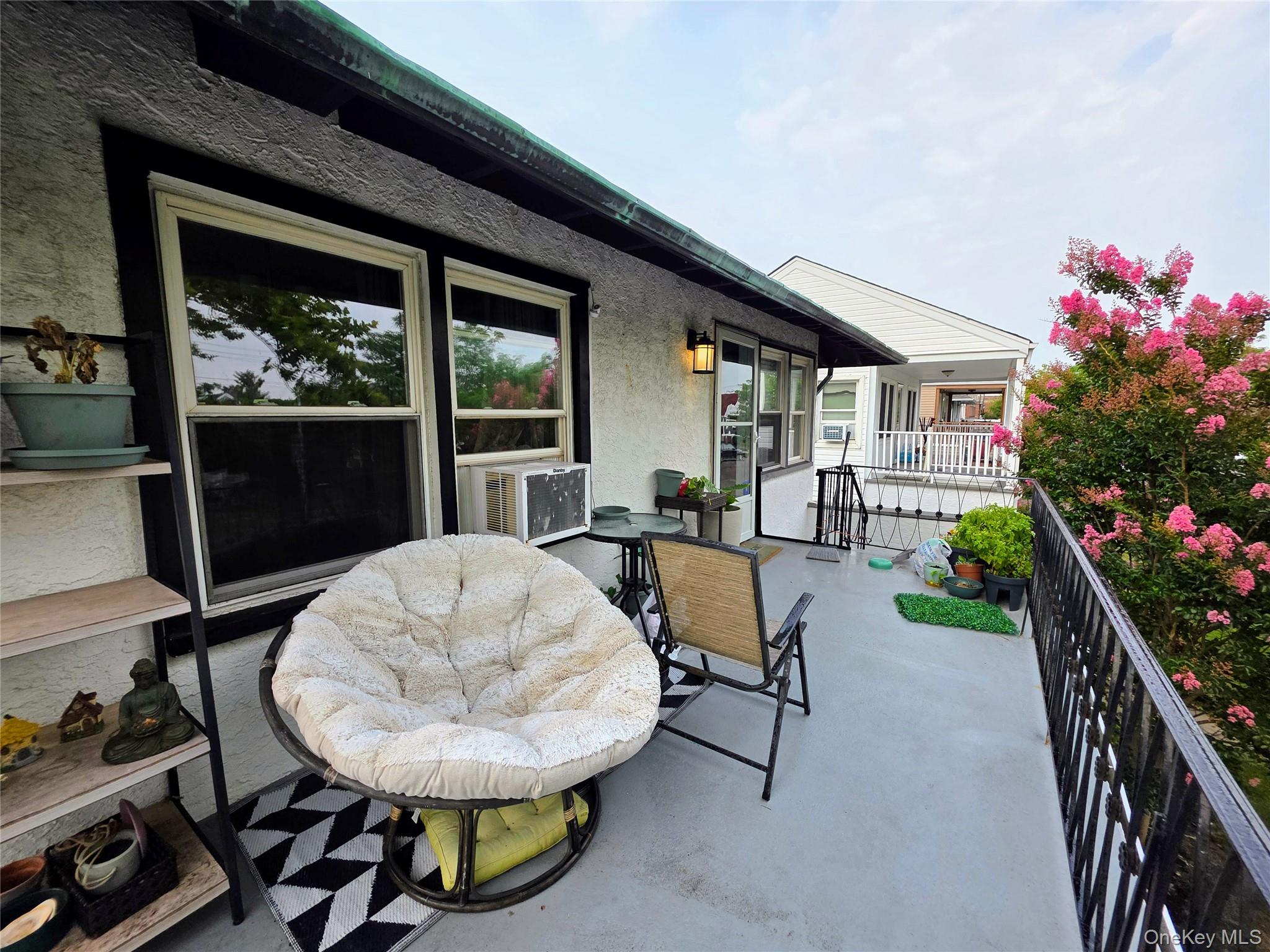 537 E Chester Street Property Photo 3