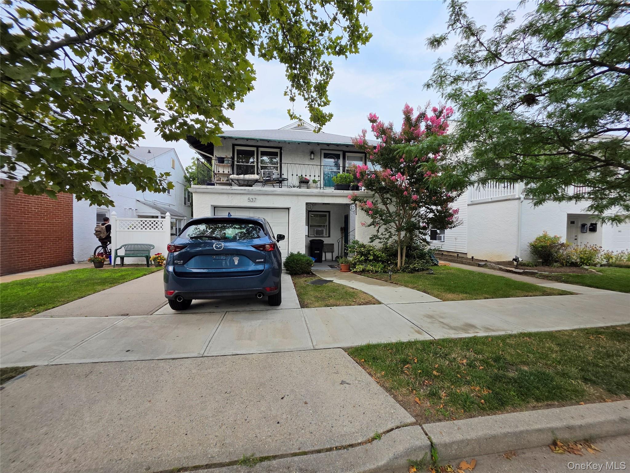 537 E Chester Street Property Photo 20