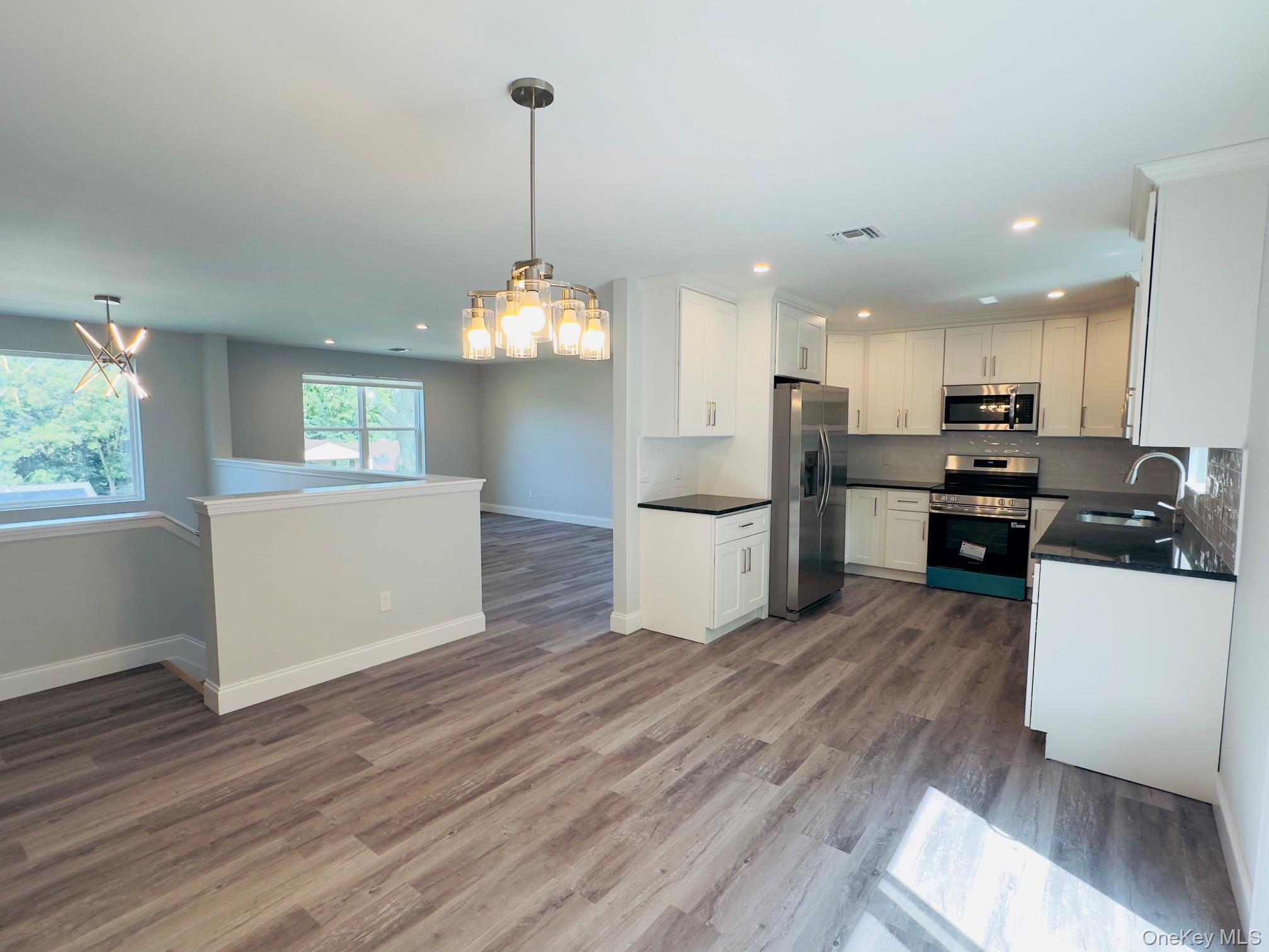 25 Walnut Street Property Photo 4