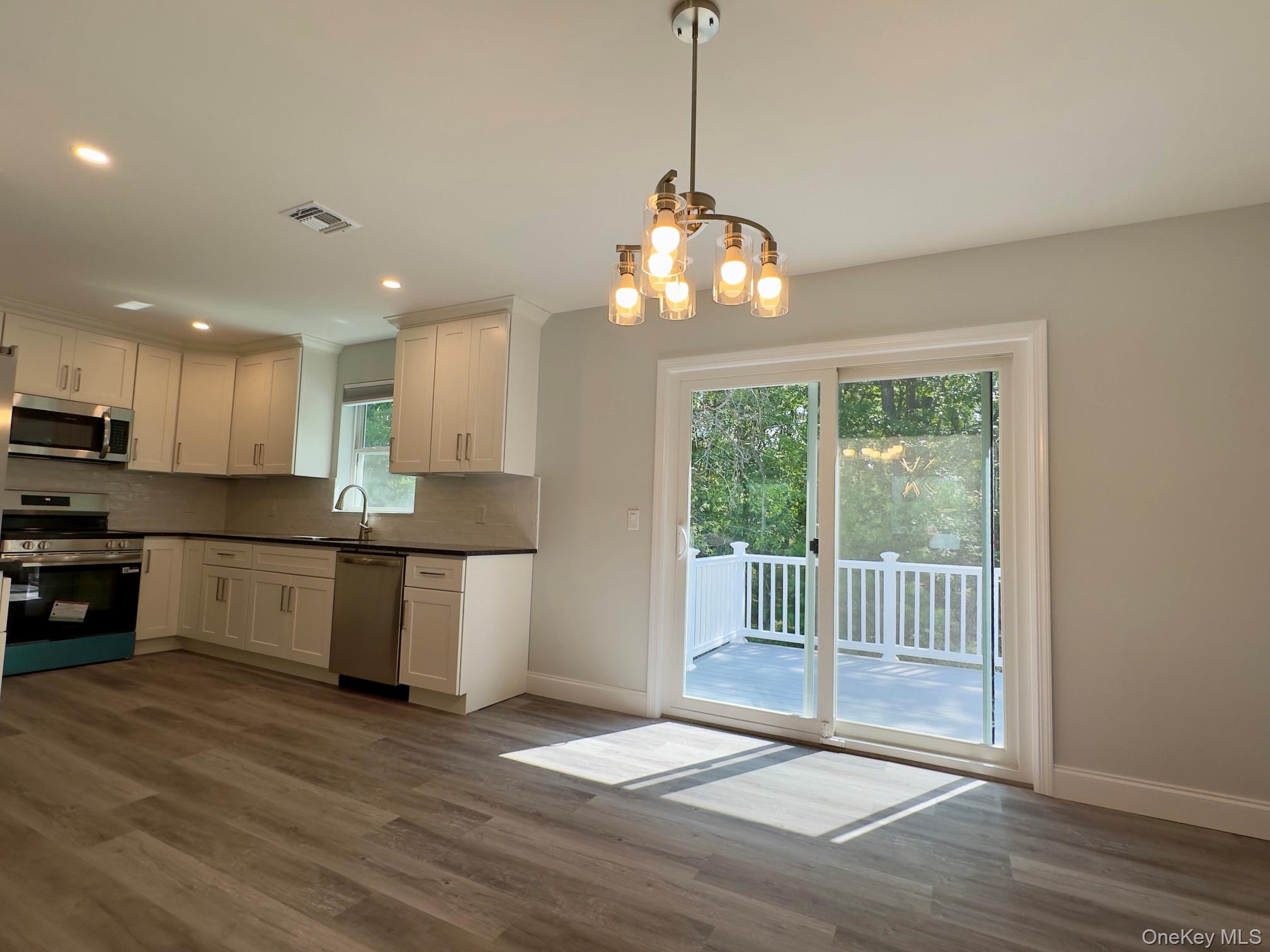 25 Walnut Street Property Photo 5