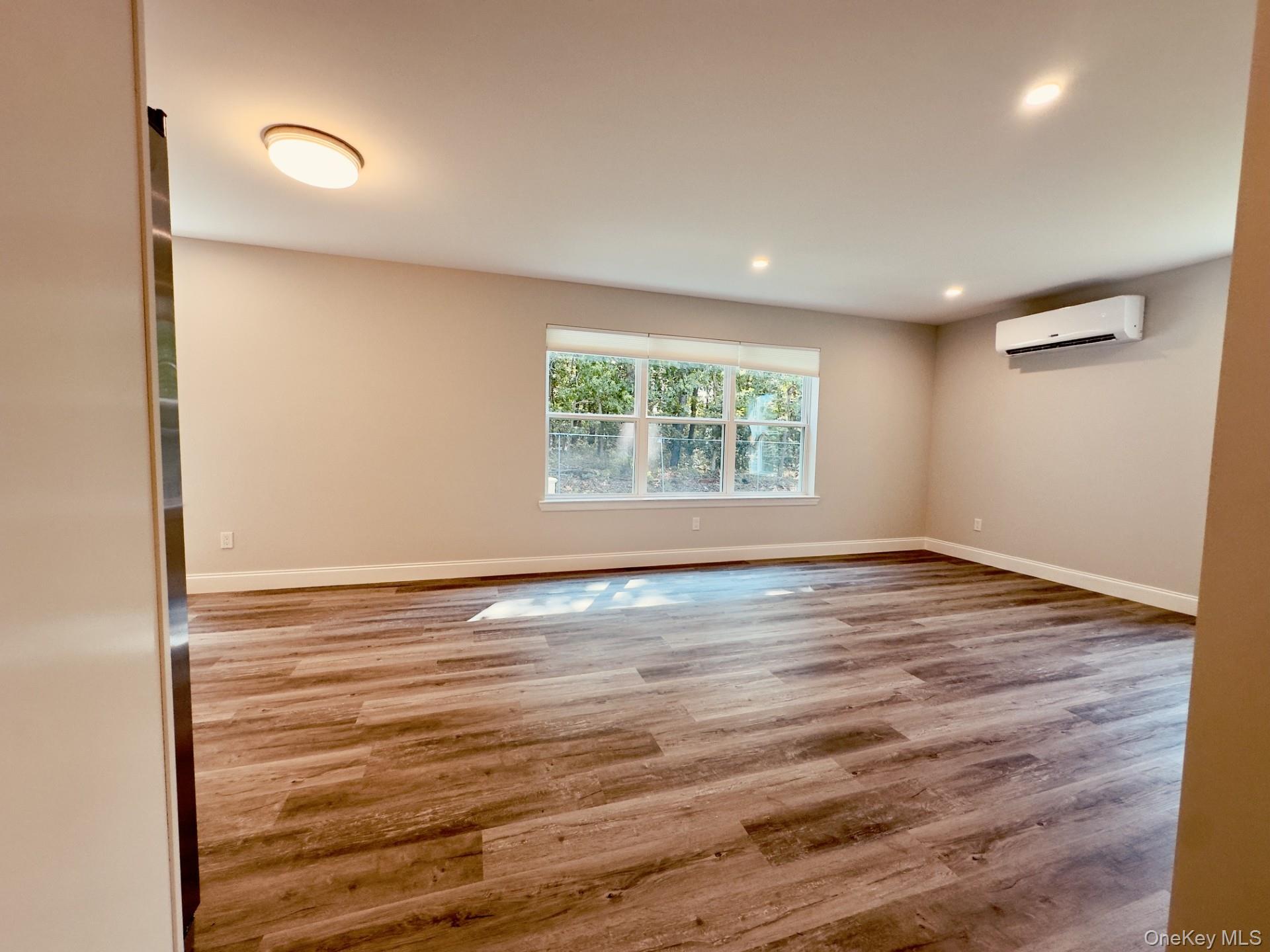 25 Walnut Street Property Photo 14