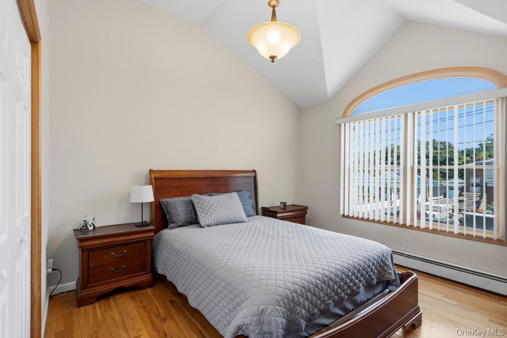 2066 Washington Avenue Property Photo 26
