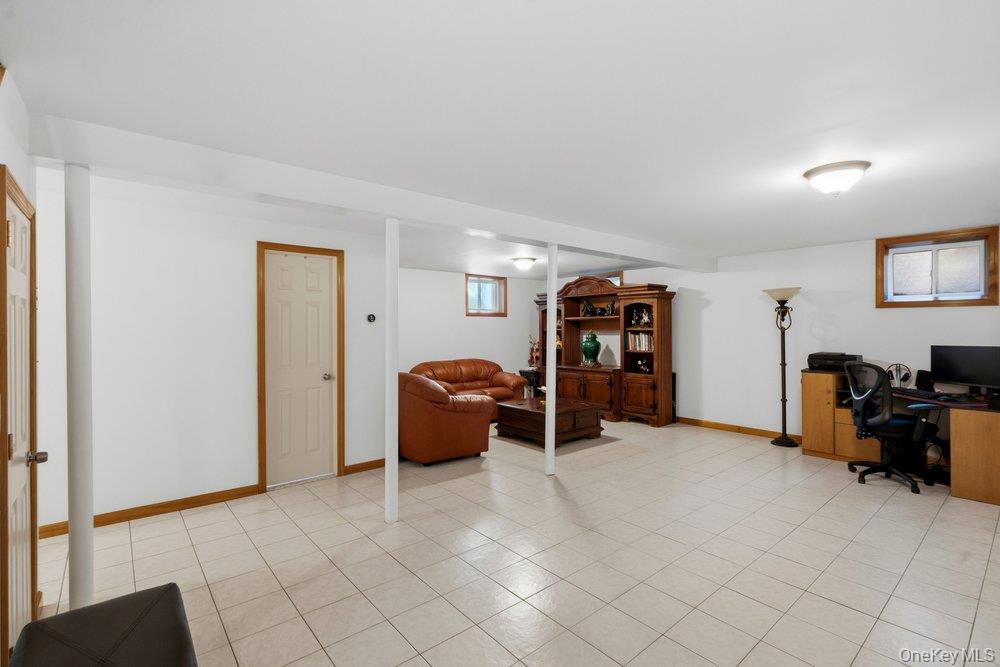 2066 Washington Avenue Property Photo 38
