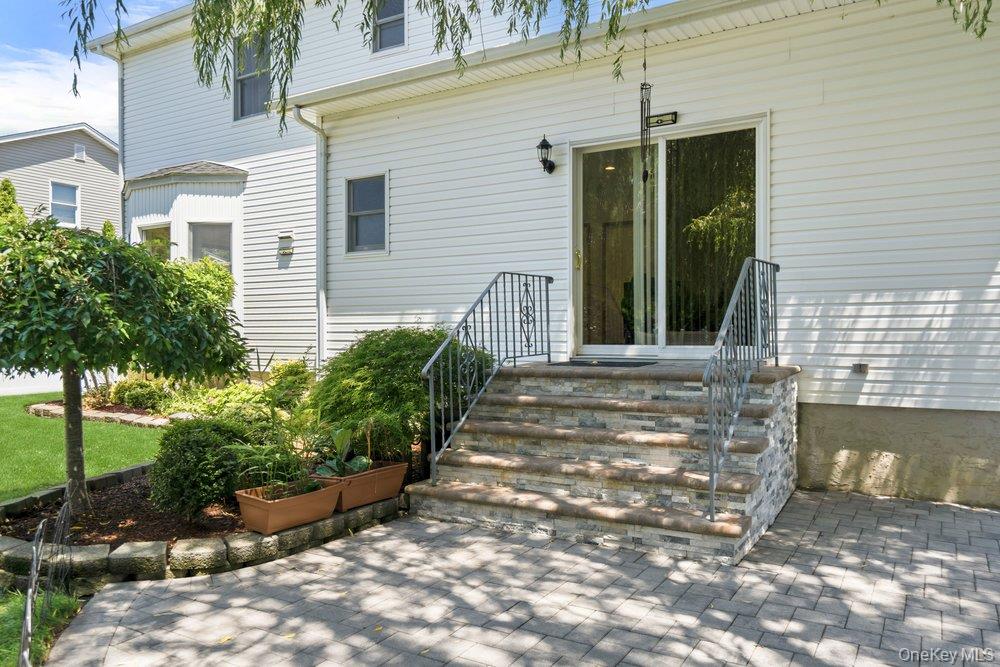 2066 Washington Avenue Property Photo 40