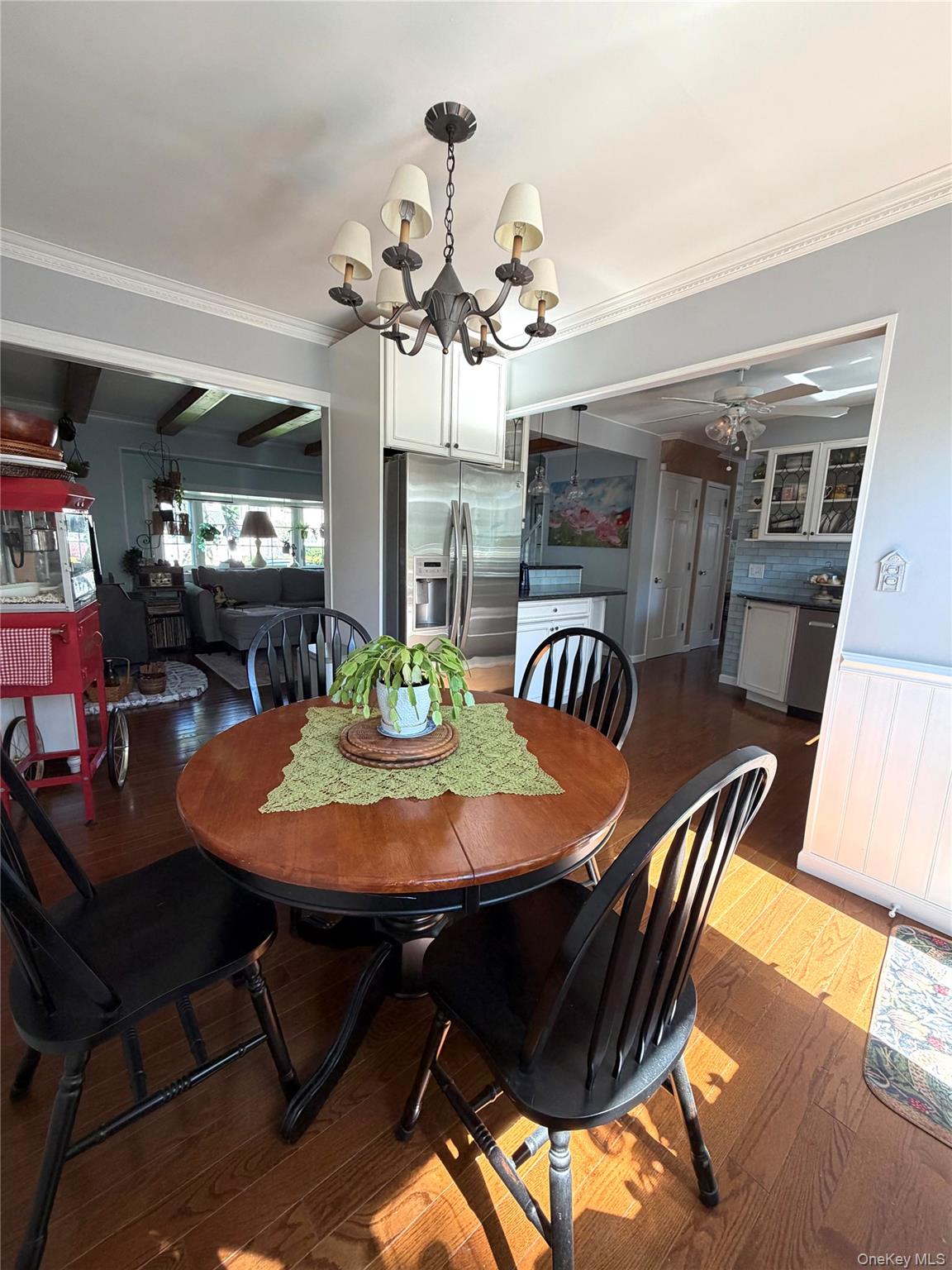 263 Charles Avenue Property Photo 20