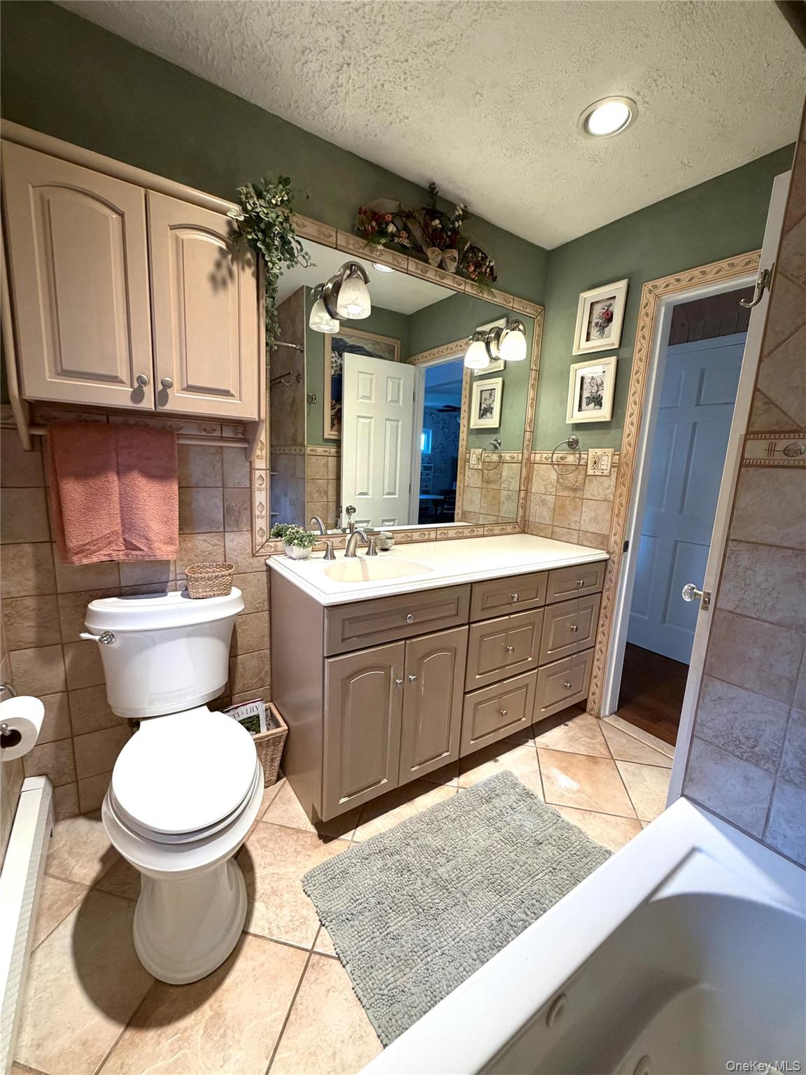 263 Charles Avenue Property Photo 32