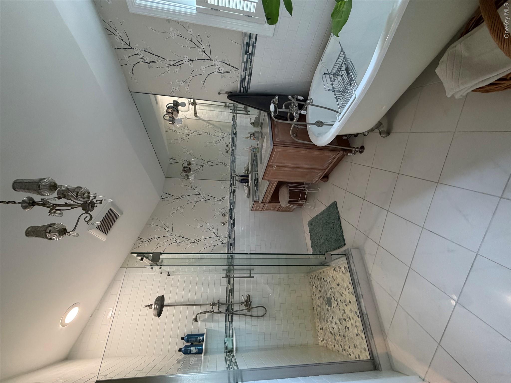 263 Charles Avenue Property Photo 36