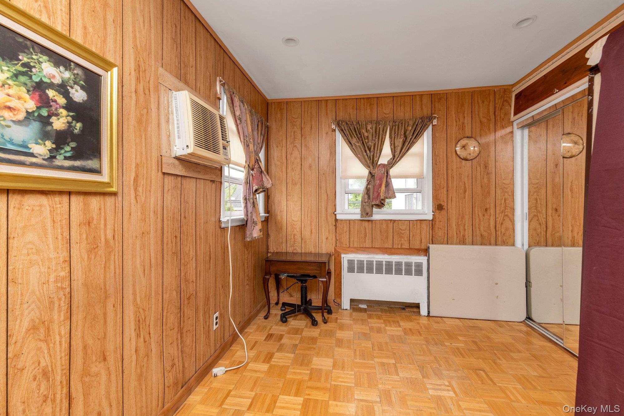 440 E Park Avenue Property Photo 13