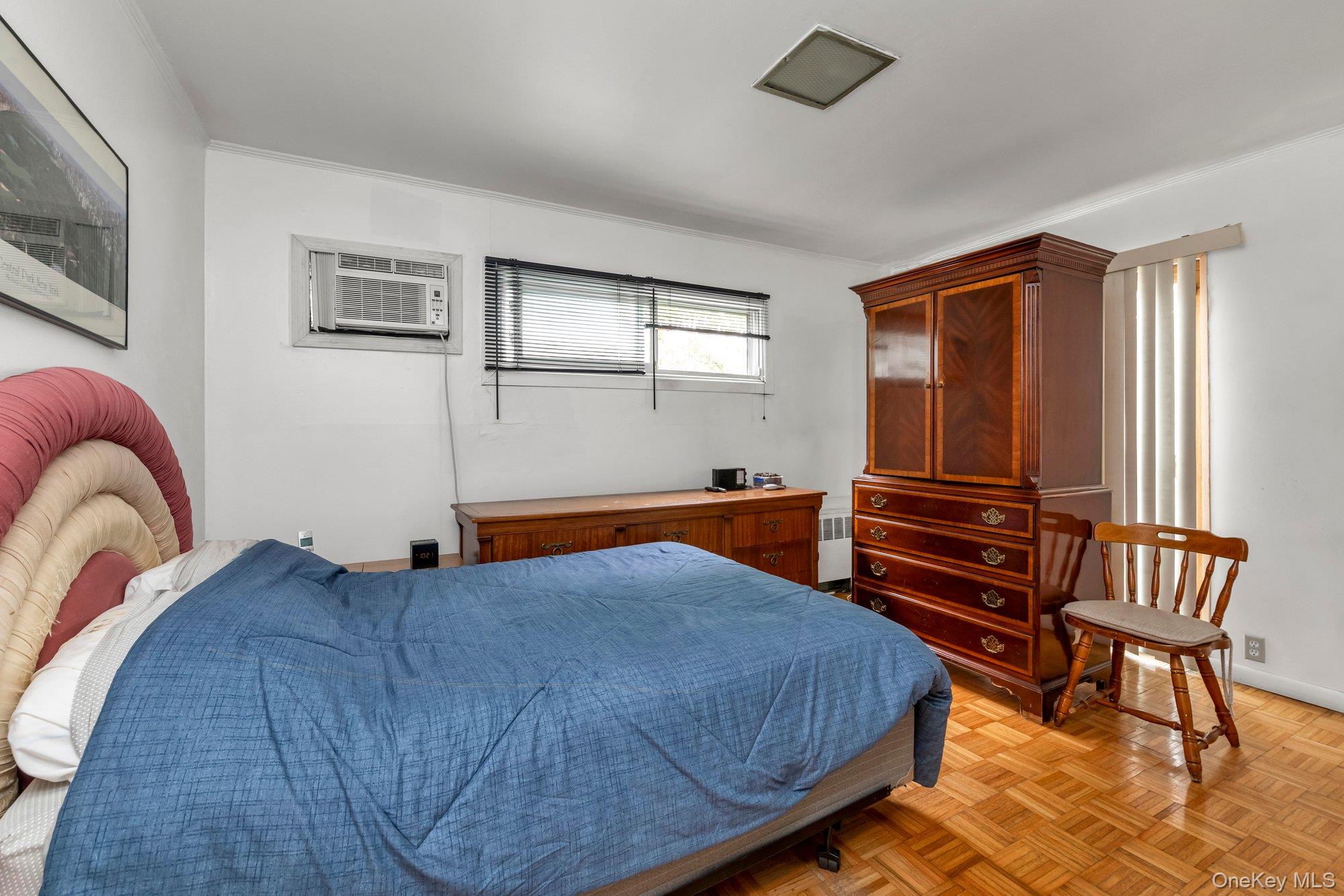 440 E Park Avenue Property Photo 14
