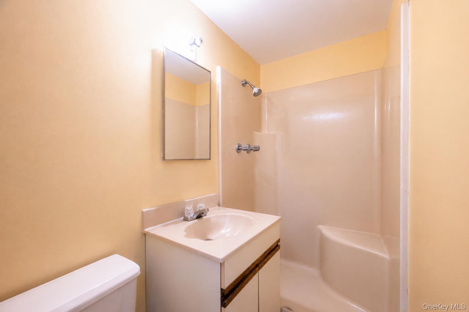 1235 E 95th Street 101 Property Photo 22