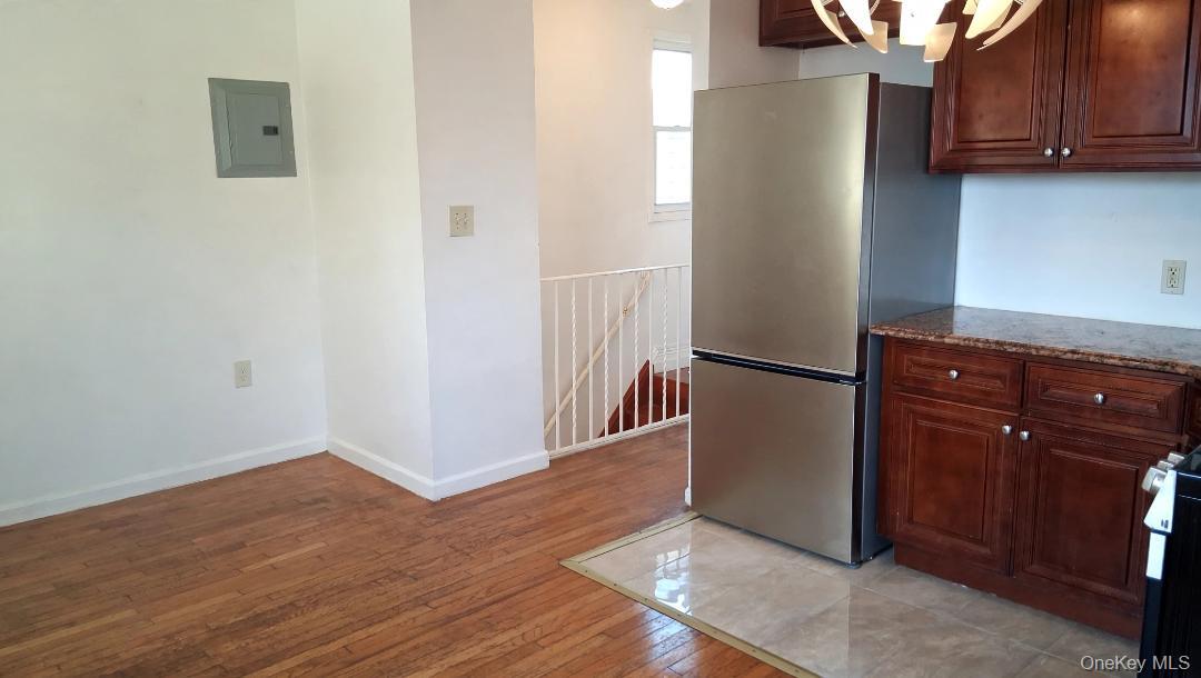9531 90th Street Property Photo 2
