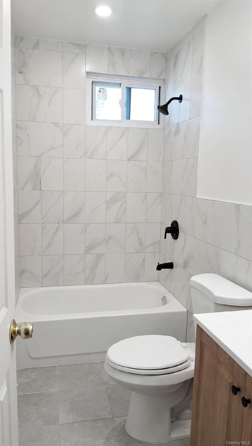 9531 90th Street Property Photo 5