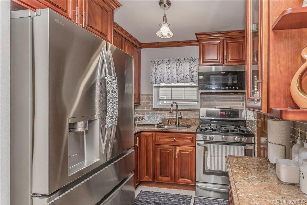 10752 Remington Street Property Photo 7