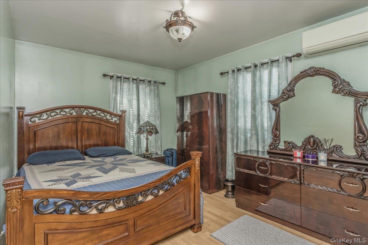 10752 Remington Street Property Photo 14
