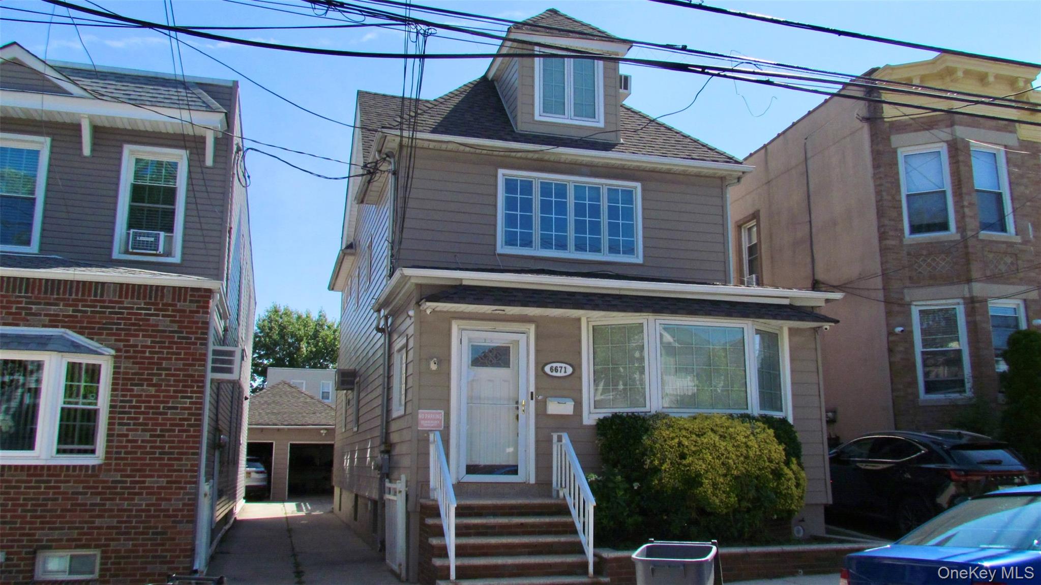 66-71 74th Street Property Photo 1