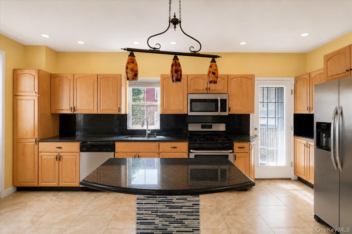 227 Calhoun Avenue Property Photo 2