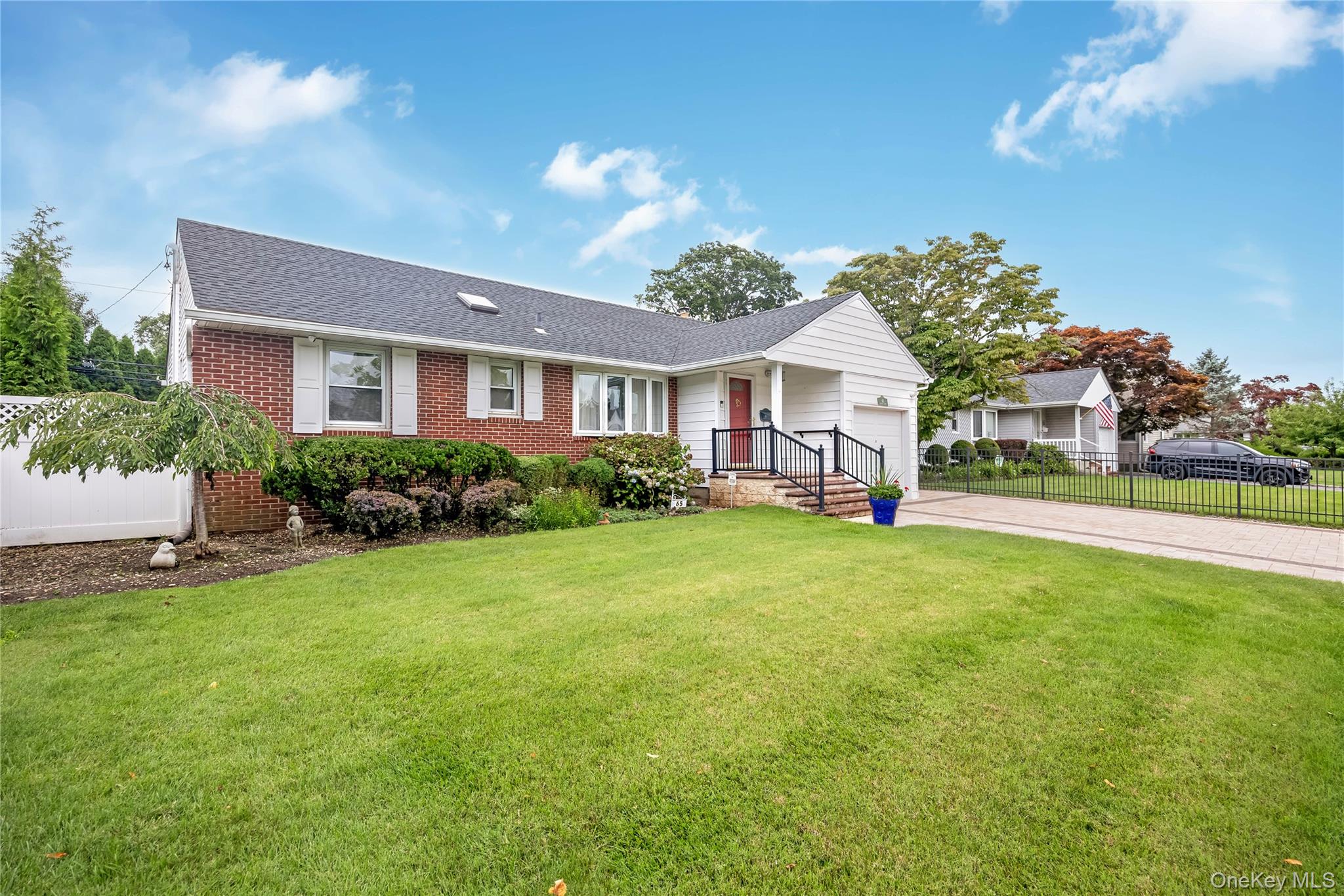 65 Colonial Drive Property Photo 1
