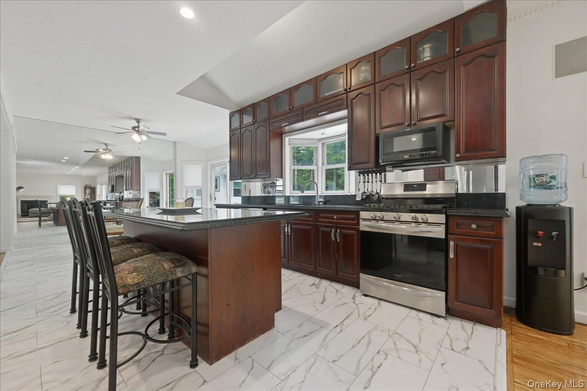 7 Laurel Lane Property Photo 17