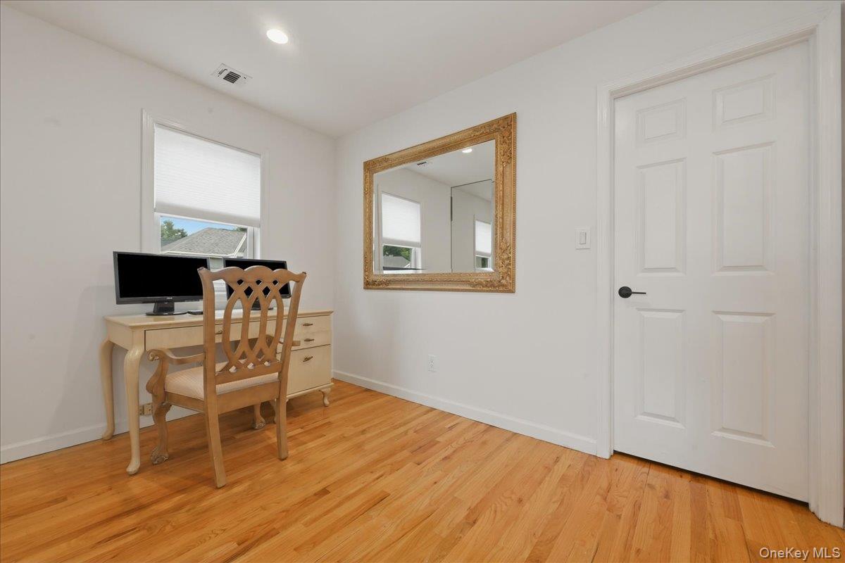 7 Laurel Lane Property Photo 28