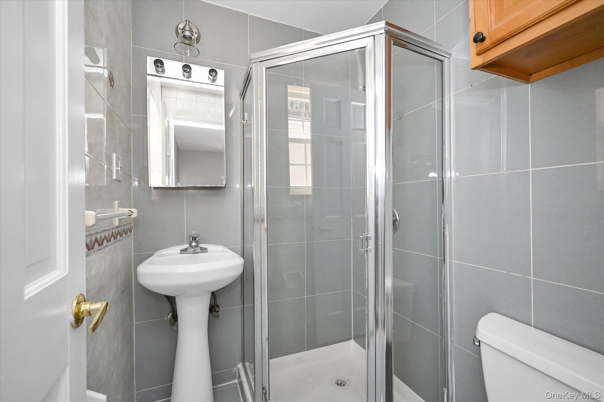 20-13 124th Street Property Photo 8