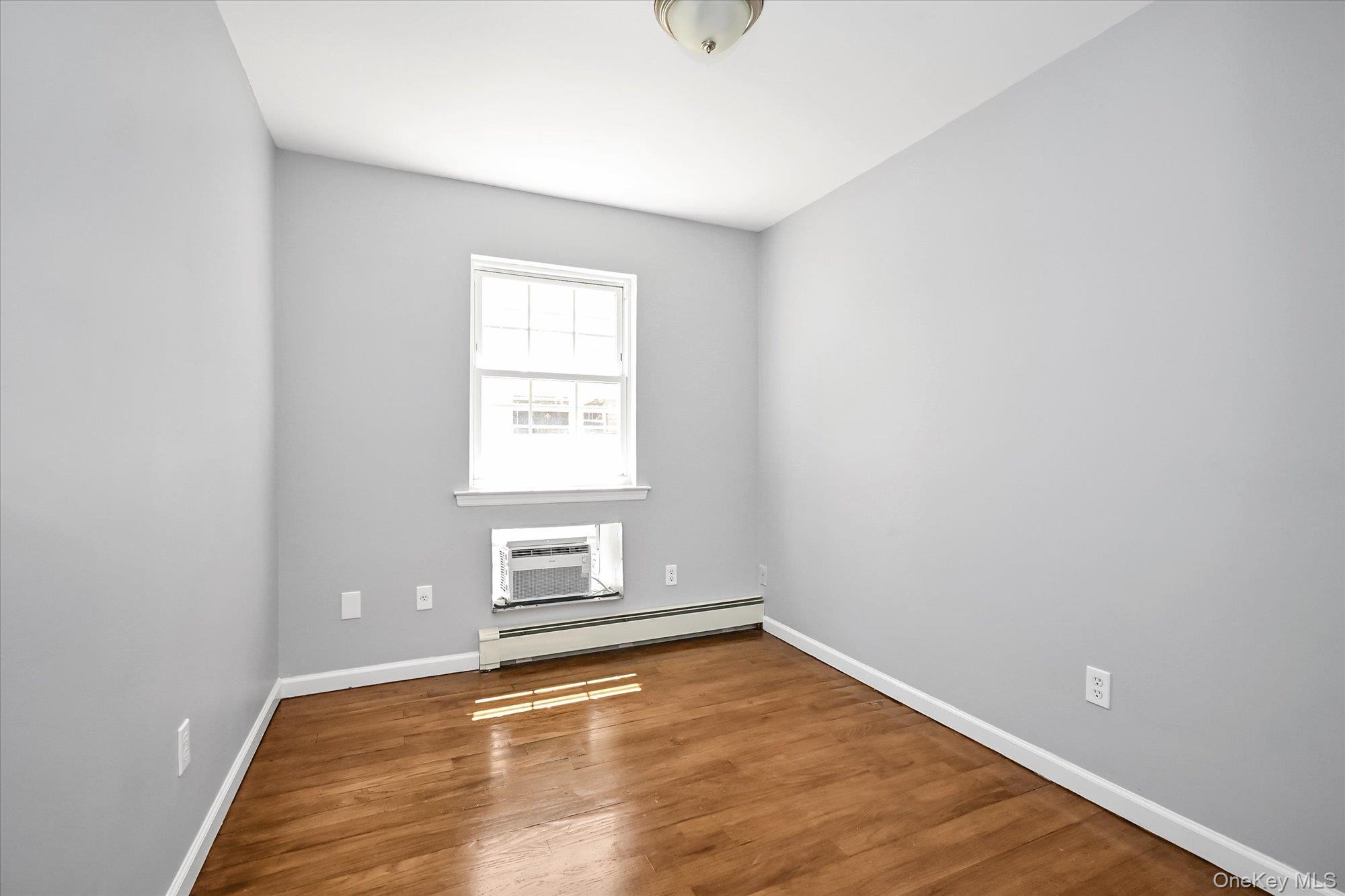 20-13 124th Street Property Photo 9