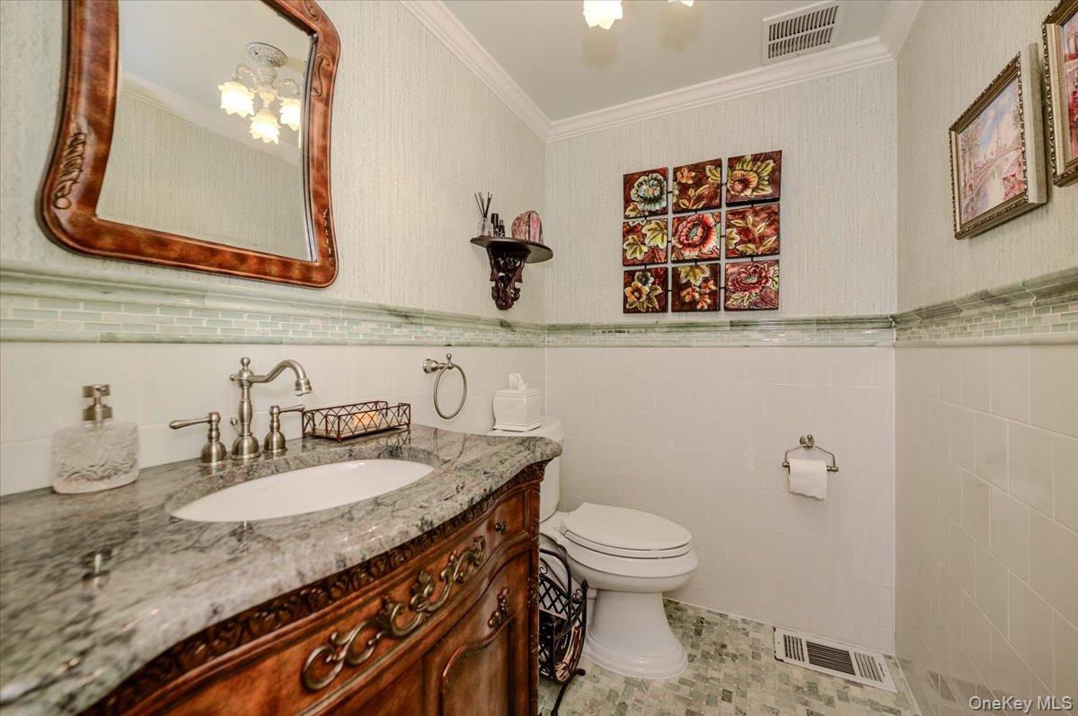 6 Geoffrey Lane Property Photo 9