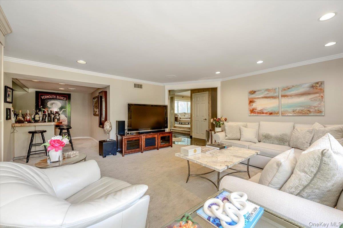 6 Geoffrey Lane Property Photo 35