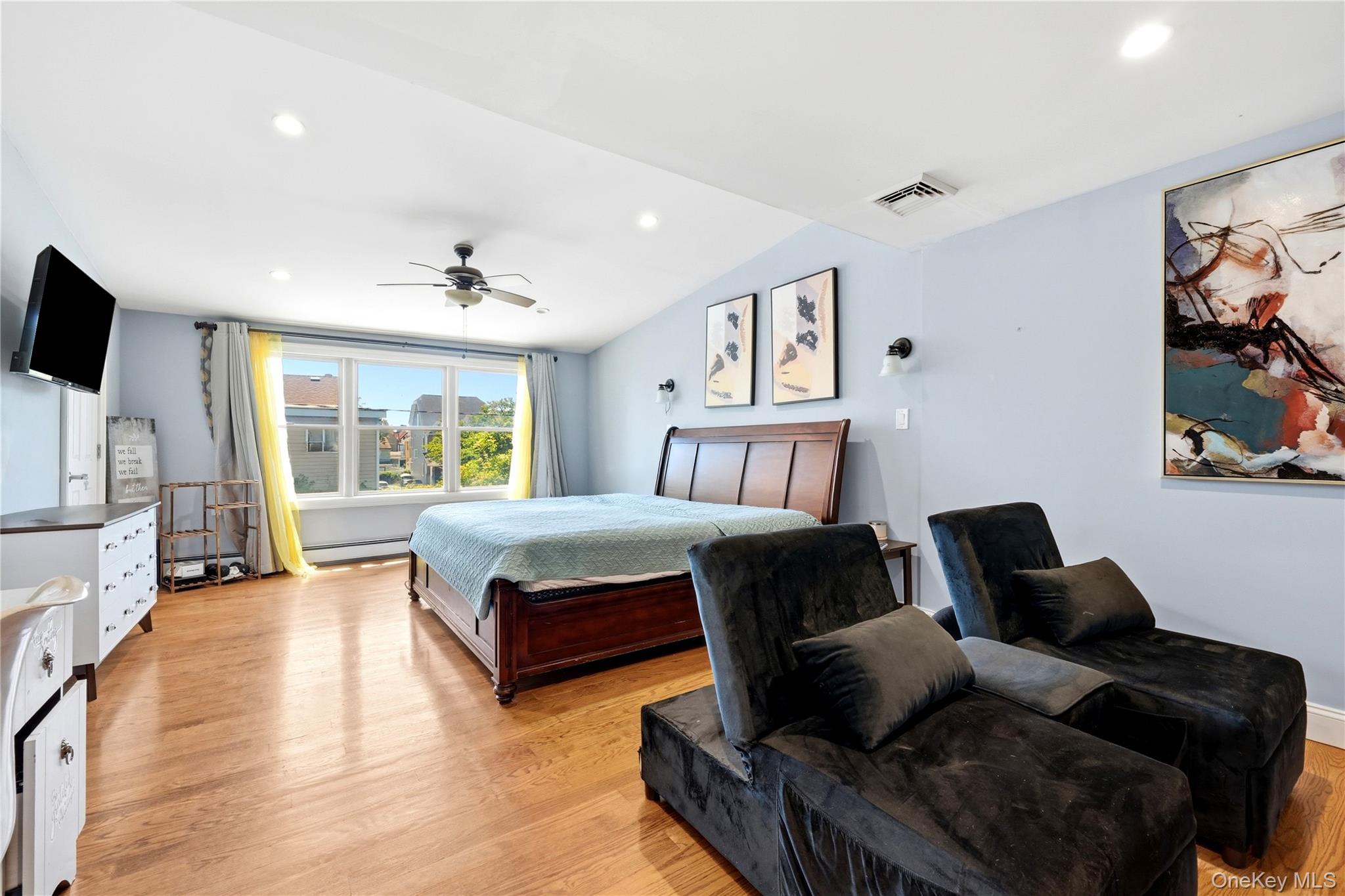 50 E Pine Street Property Photo 10