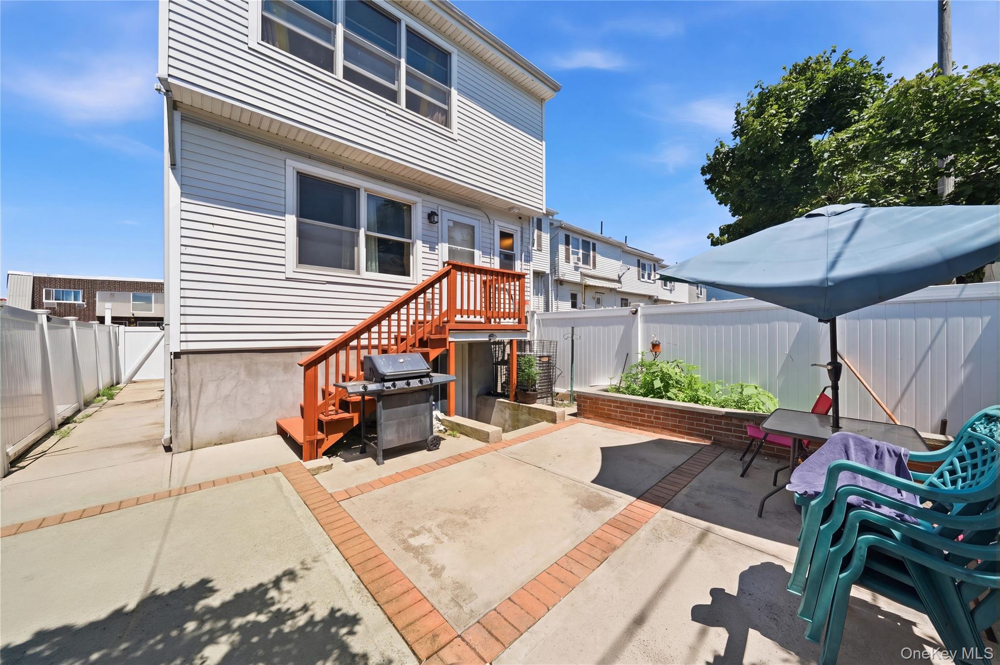 50 E Pine Street Property Photo 14