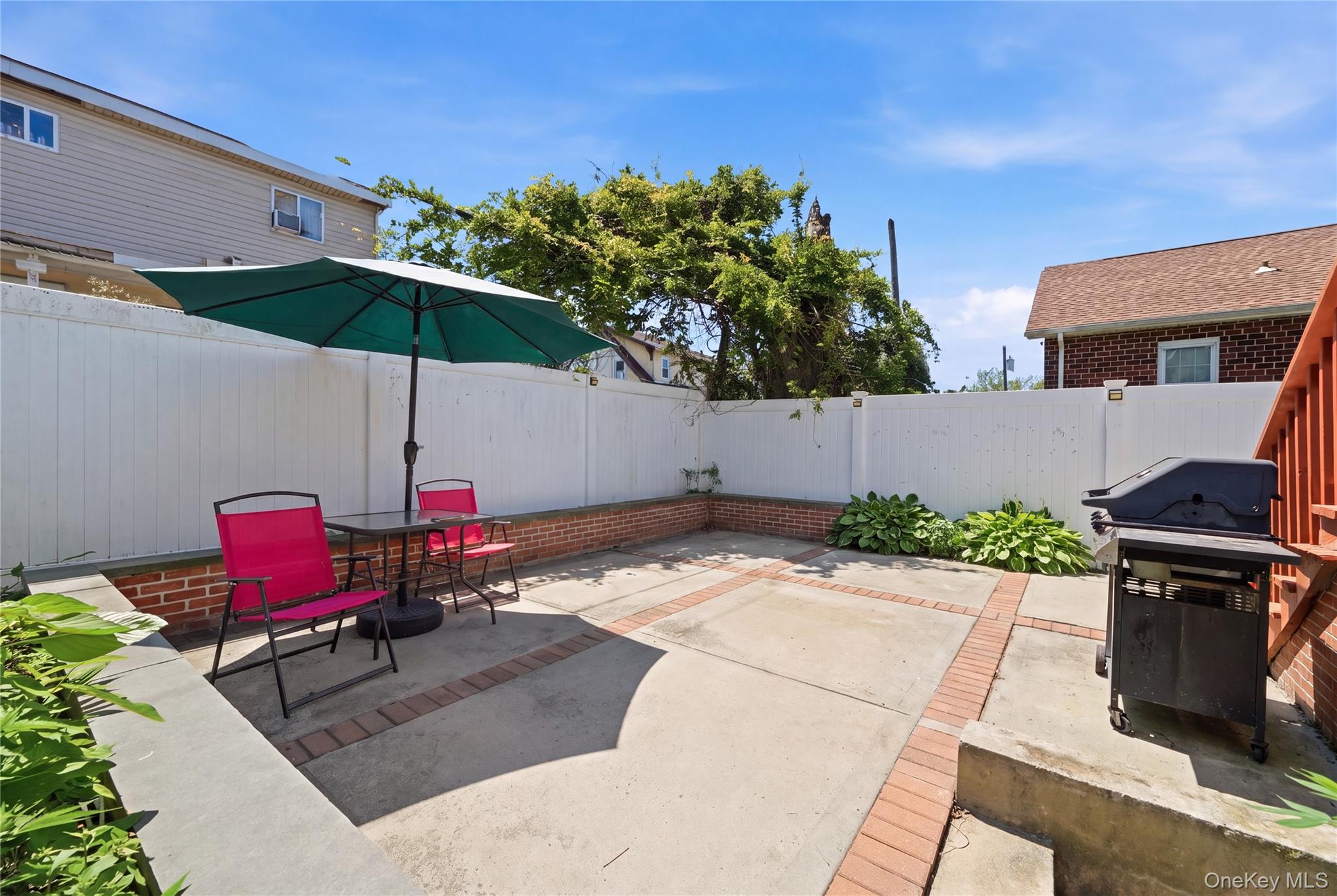 50 E Pine Street Property Photo 15