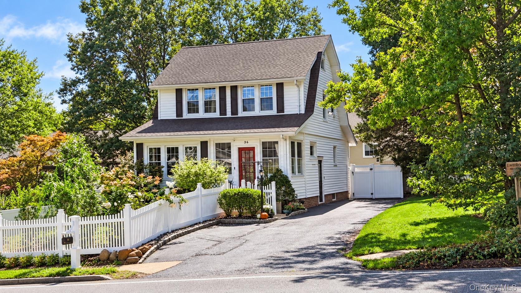 36 Highview Avenue Property Photo 1