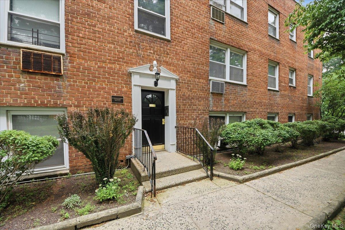 6291 Broadway A6 Property Photo 2