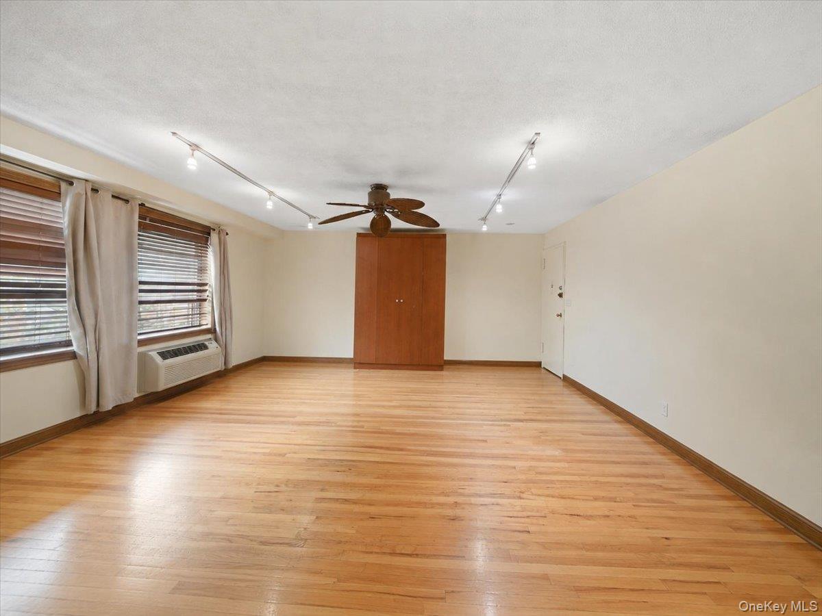 6291 Broadway A6 Property Photo 11