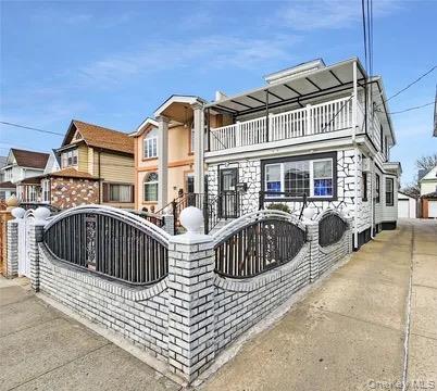 12069 132nd Street Property Photo 2