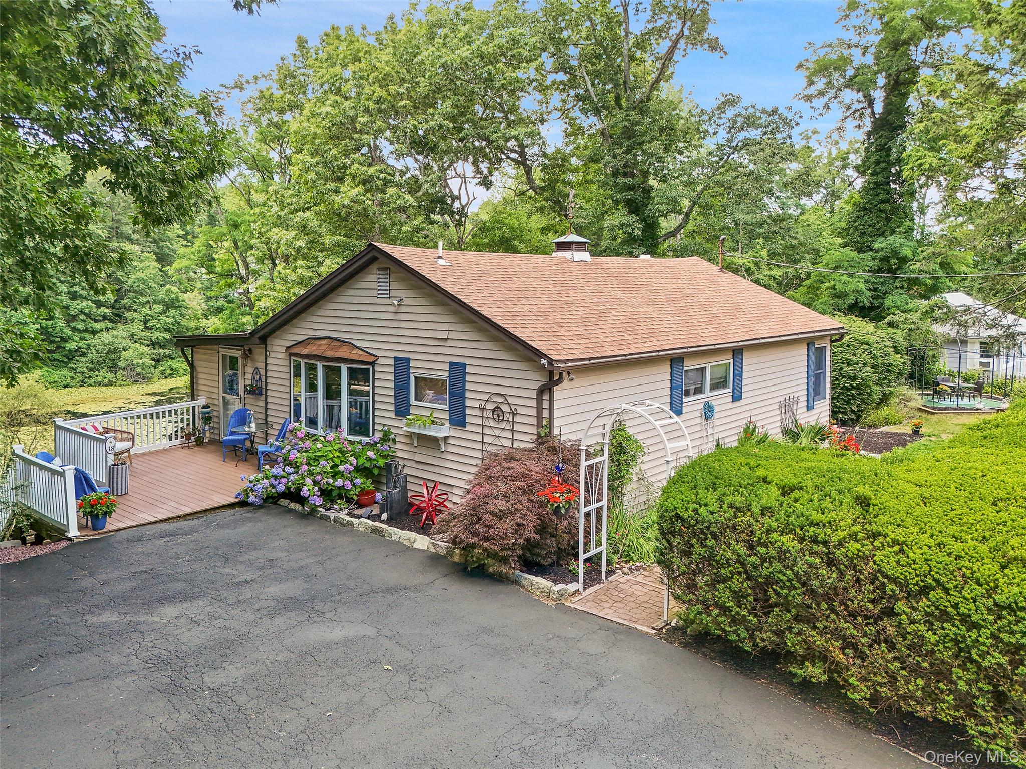 18 Sylvan Road Property Photo 1