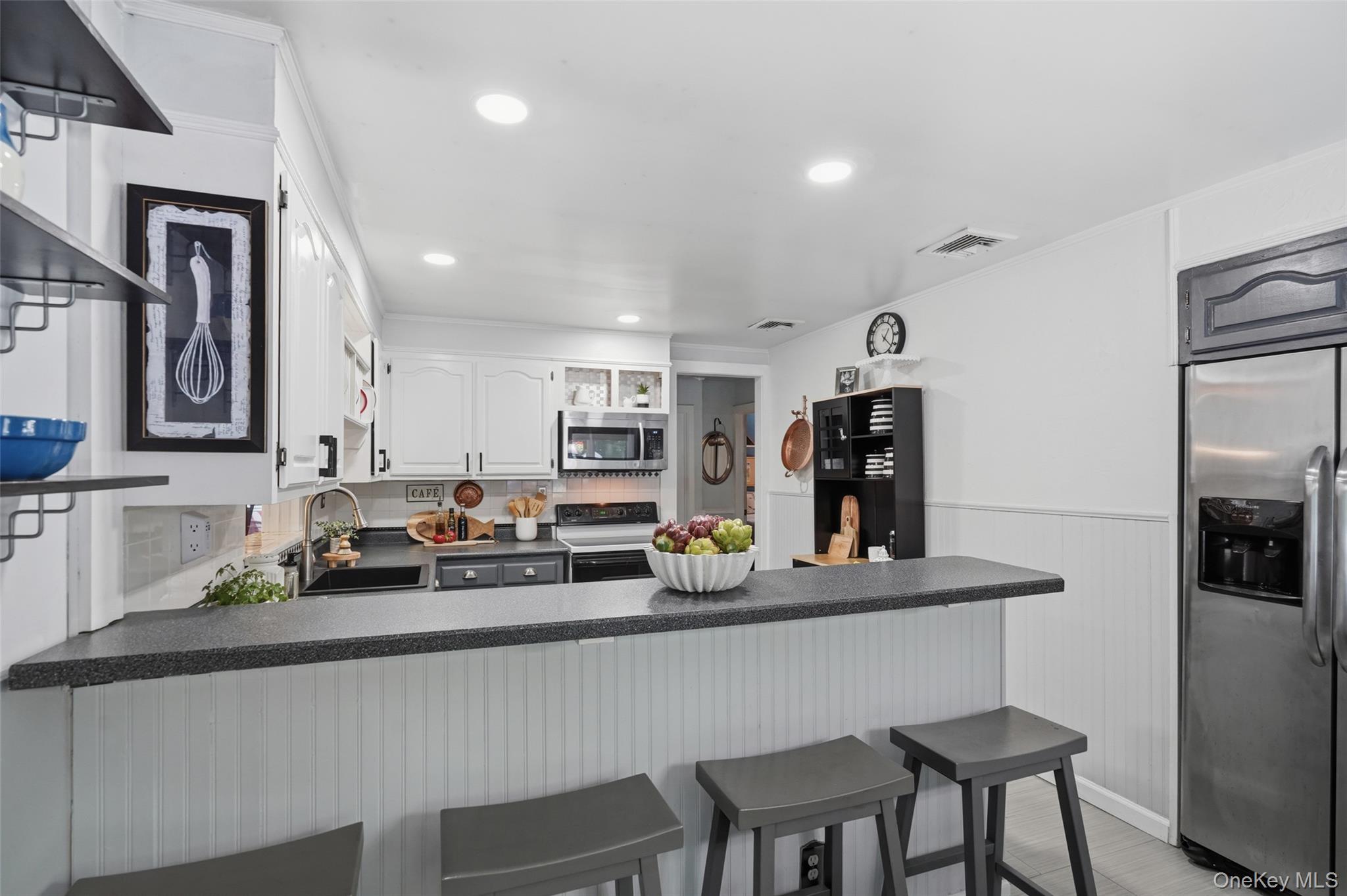 18 Sylvan Road Property Photo 12