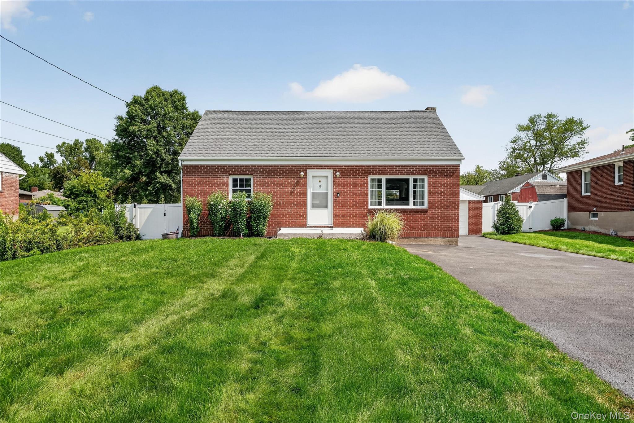 6 Broad Street Property Photo 1