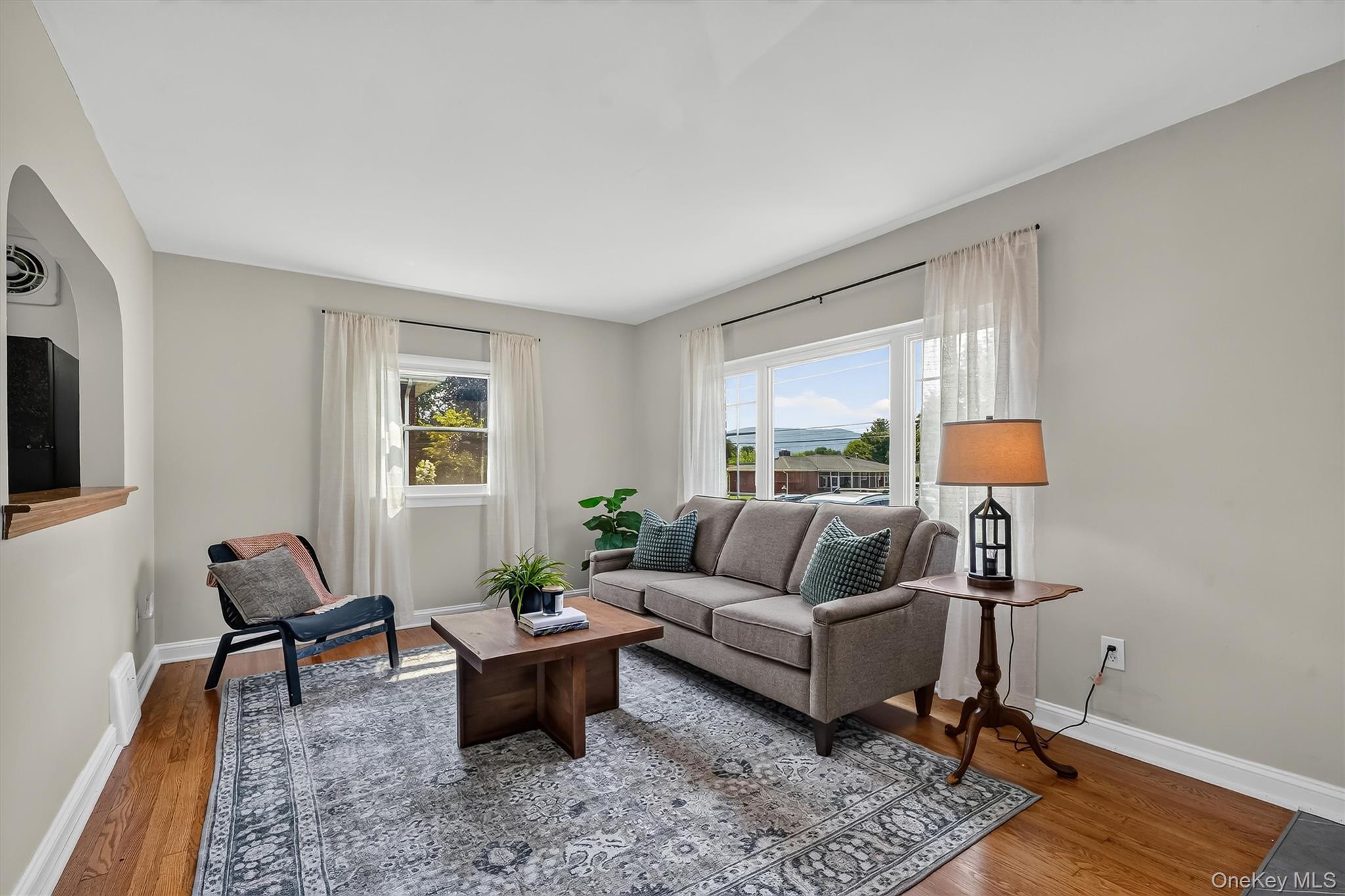 6 Broad Street Property Photo 4