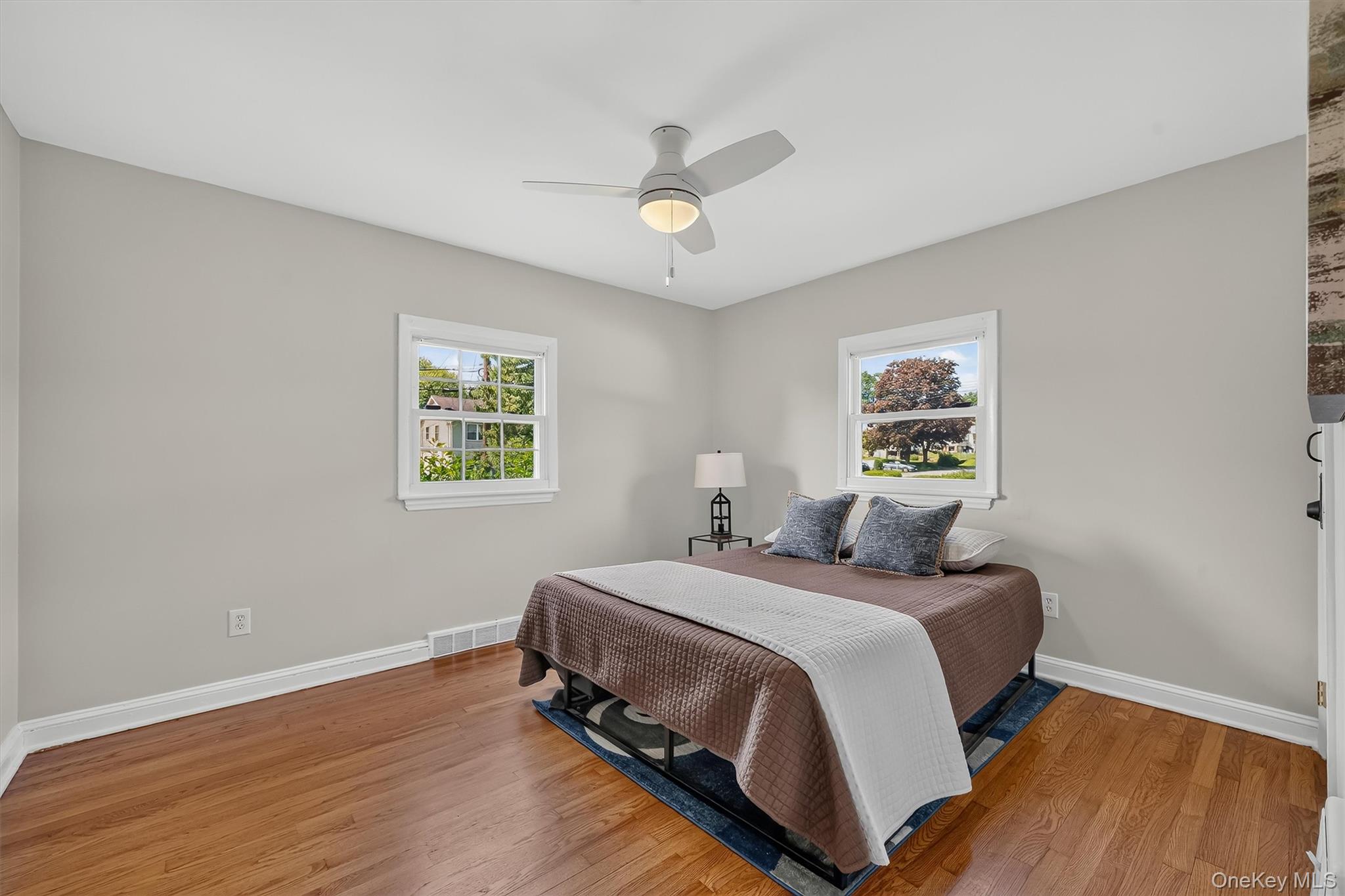 6 Broad Street Property Photo 11
