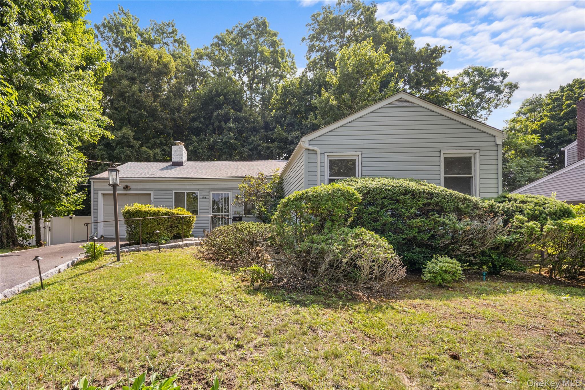 105 Hilltop Road Property Photo 1