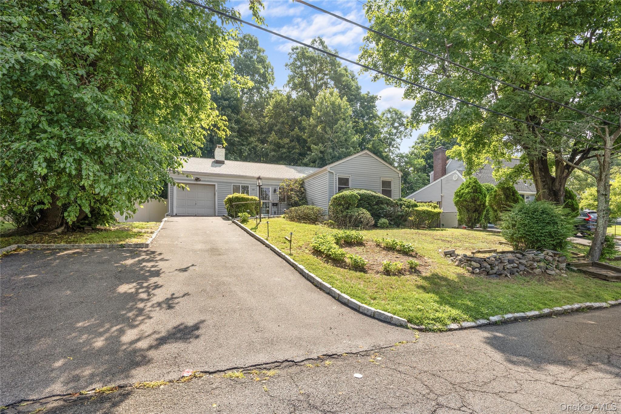 105 Hilltop Road Property Photo 2