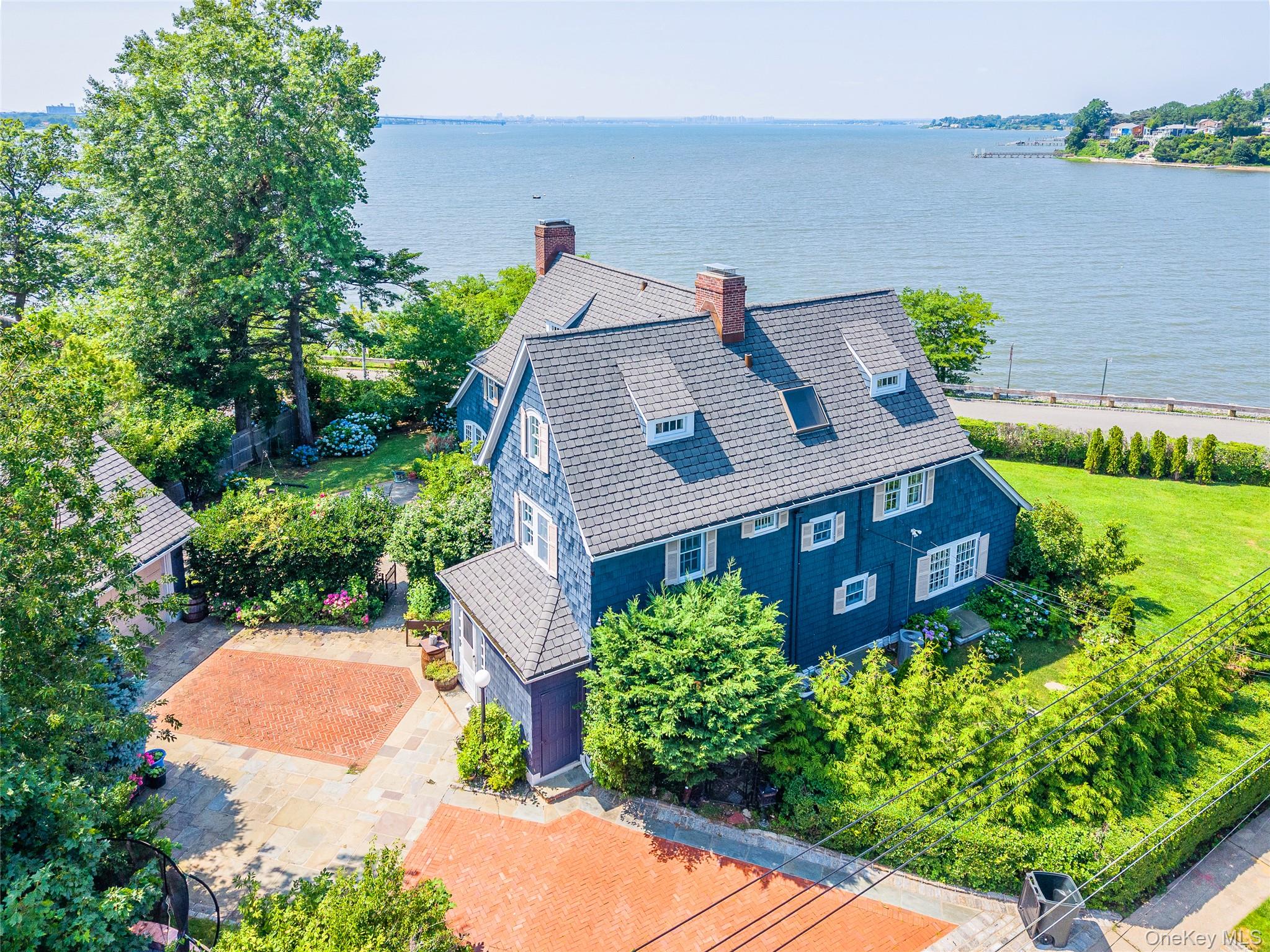 1120 Shore Road Property Photo 6